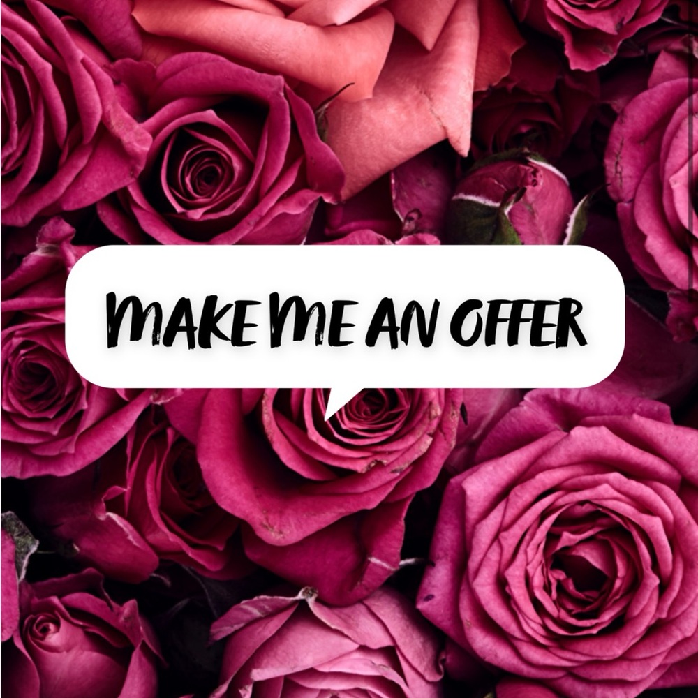 MAKE ME AN OFFER!!! 🛍🛍🛍